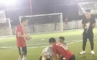 踢足球没有腋毛正常吗，踢足球没有腋毛正常吗女生